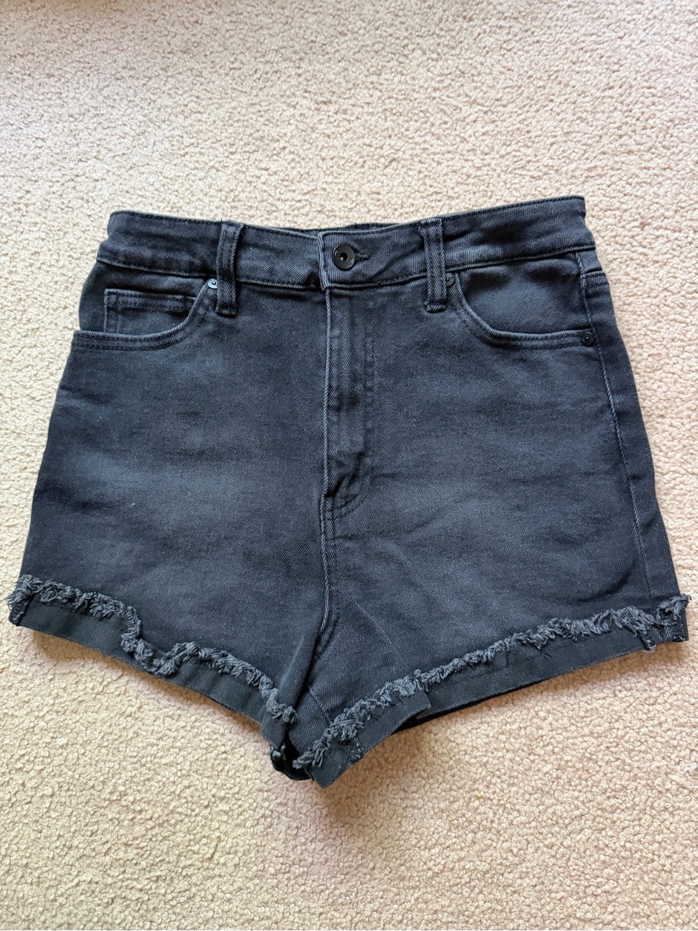 Kendall & Kylie Black Drifter high-rise Jean shorts size 9/29